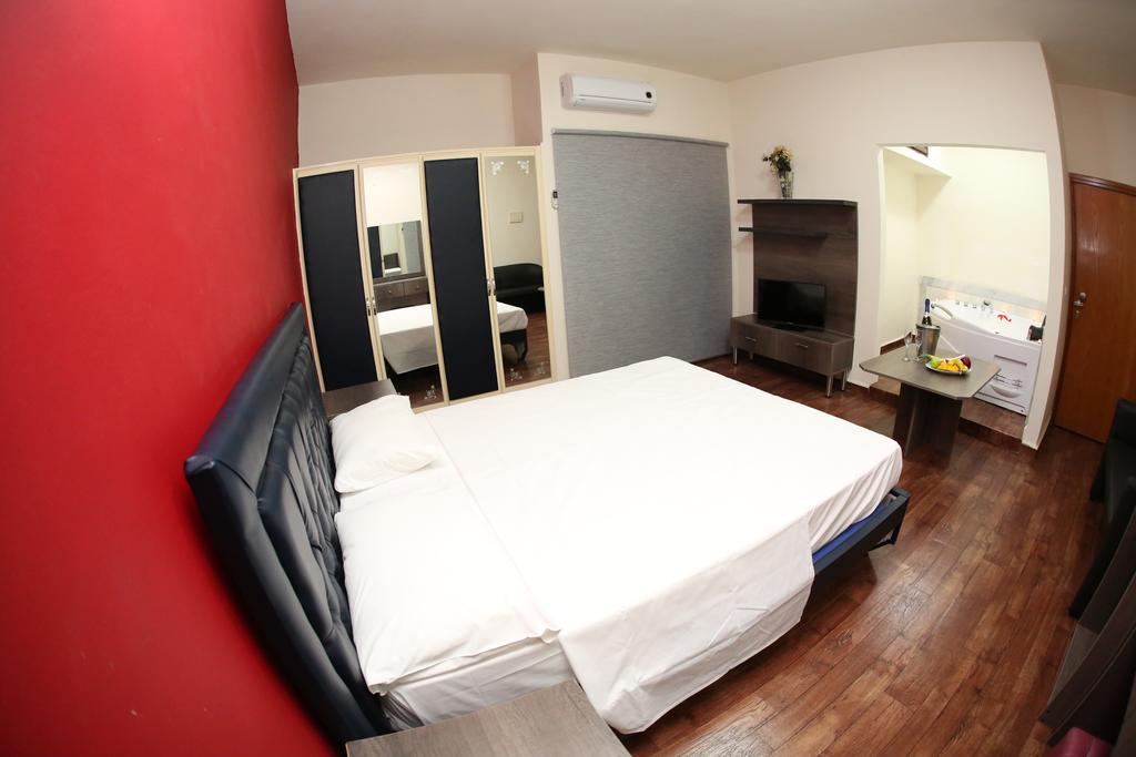 Vista Del Mar Hotel Joünié Habitación foto